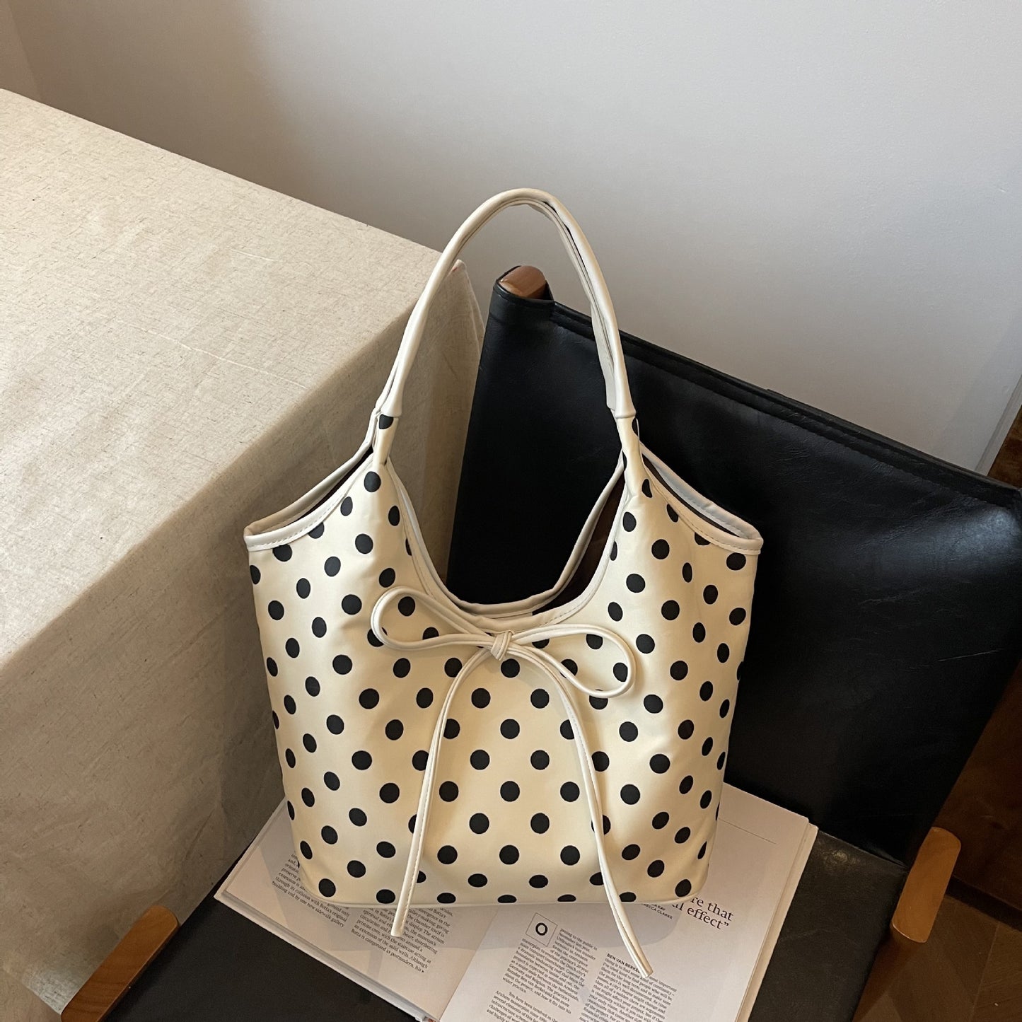 Casual Dot Chic Tote