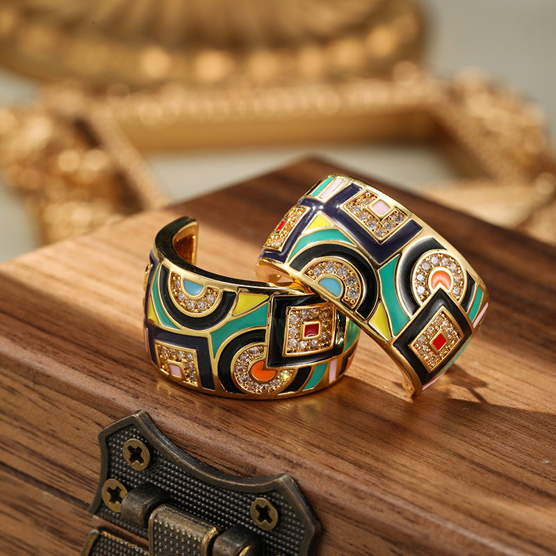 Retro Hoop Stud