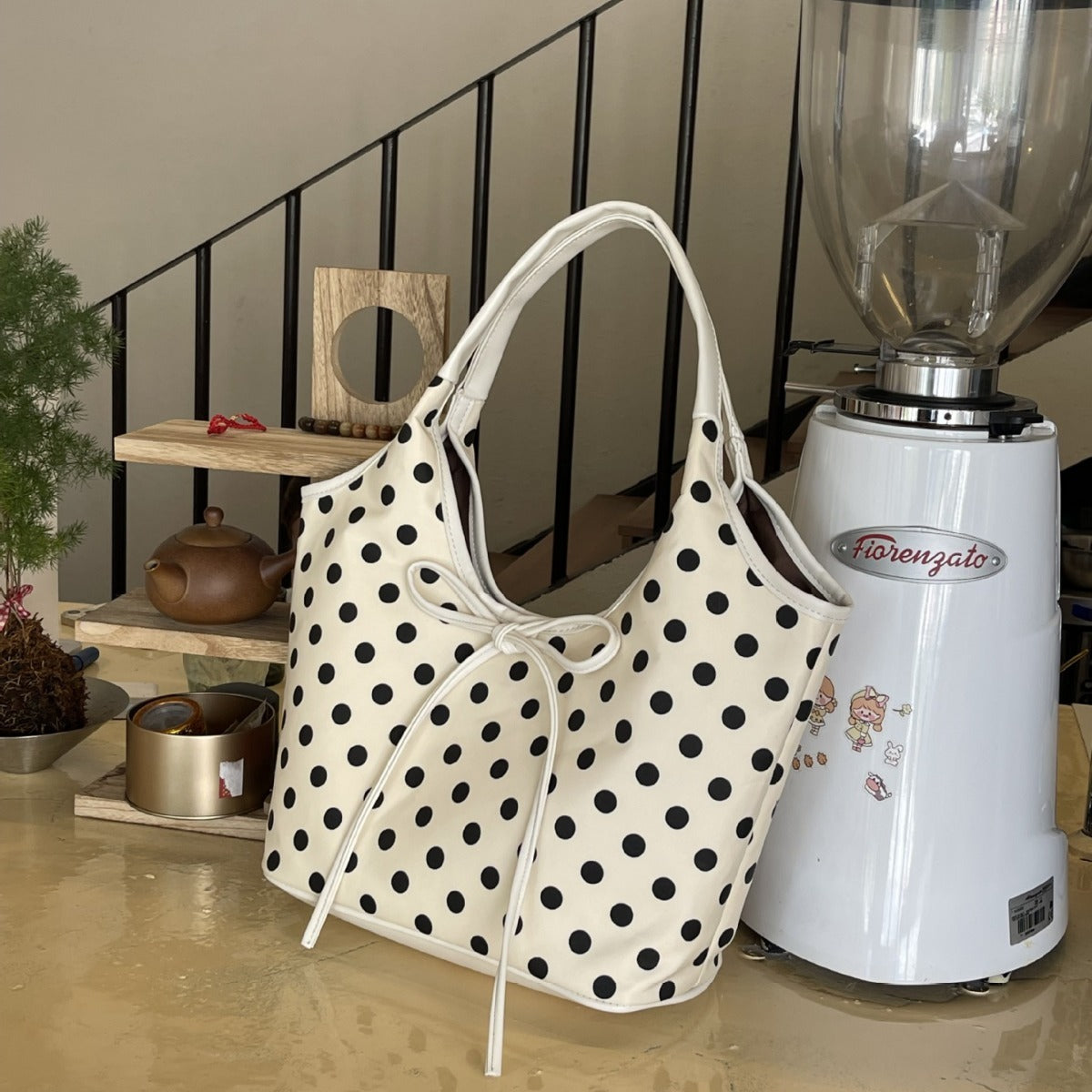 Casual Dot Chic Tote