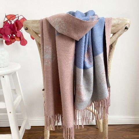 Winter Meadow Jacquard Scarf