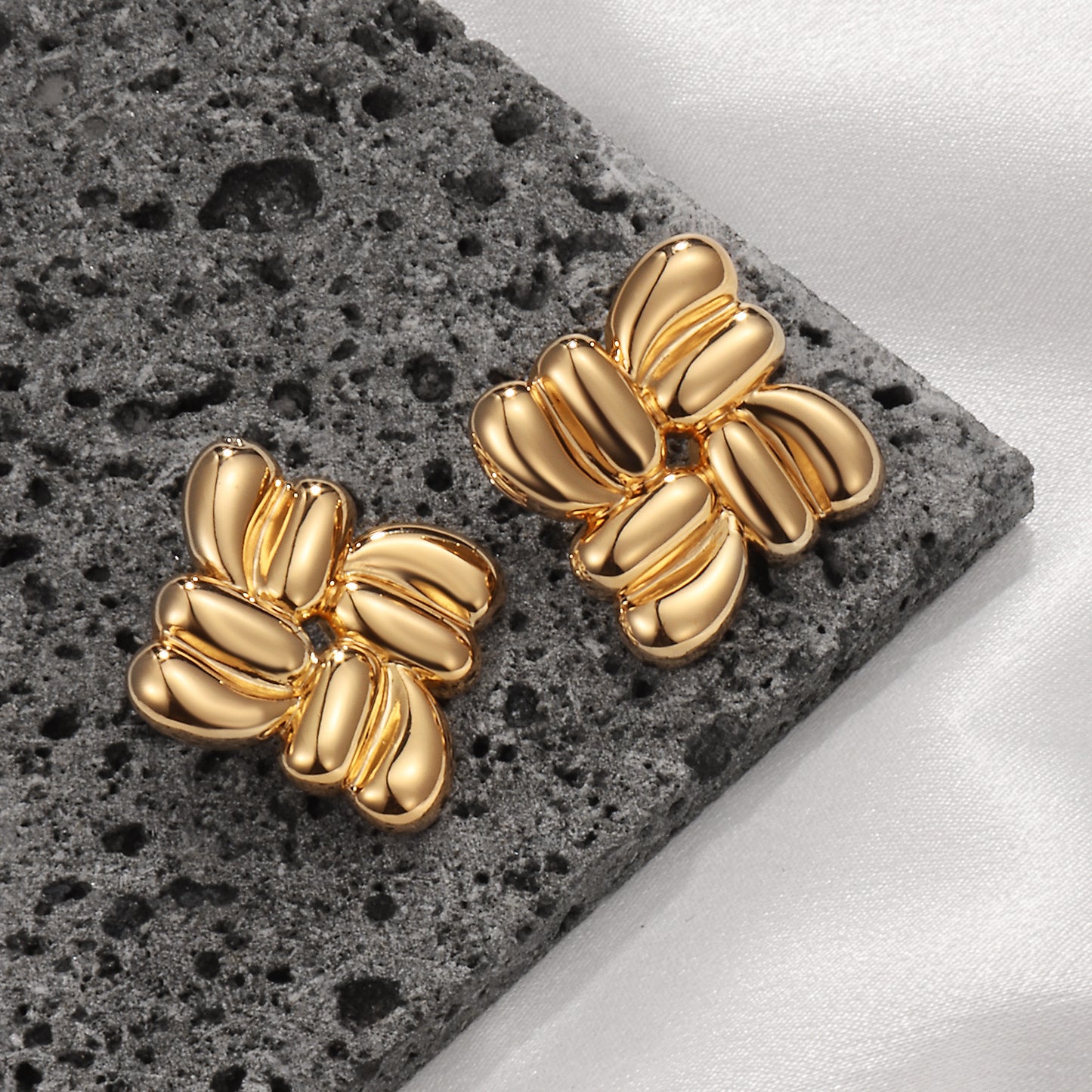 Aurelia Gold Studs