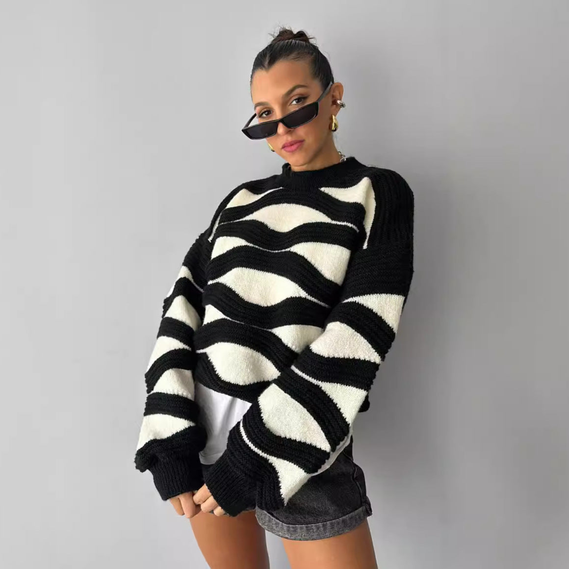 Bold Contrast Pullover